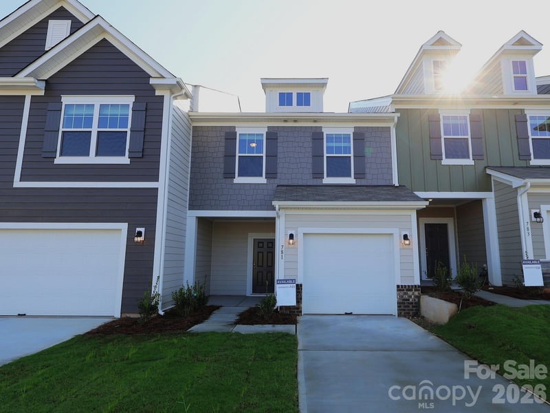 781 Kitfox Drive NW, Concord, NC - 3 beds, 2.5 baths, 1,603 sqft - $319,000