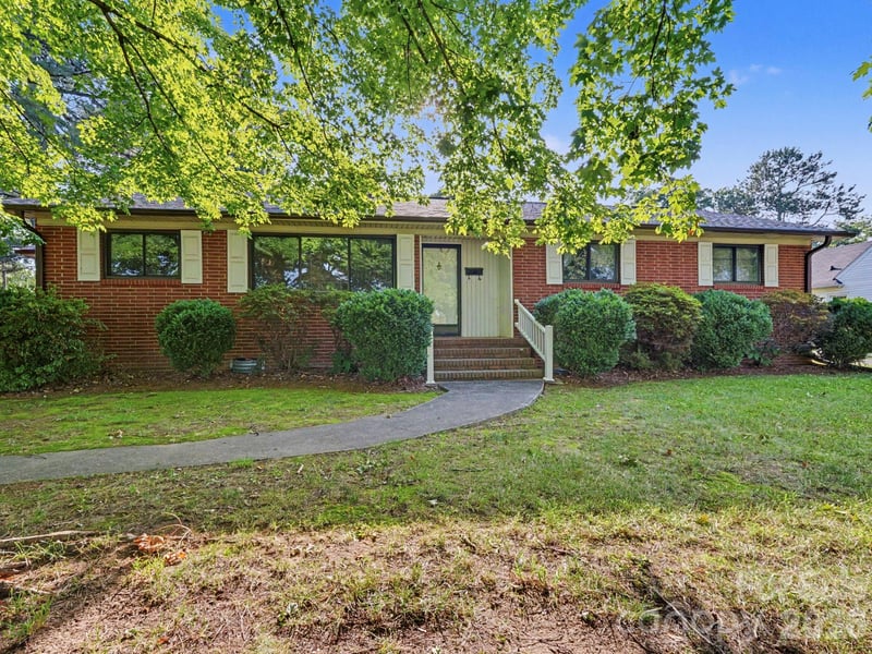 1006 Main, Landis, NC - 3 beds, 2 baths, 1,590 sqft - $329,000
