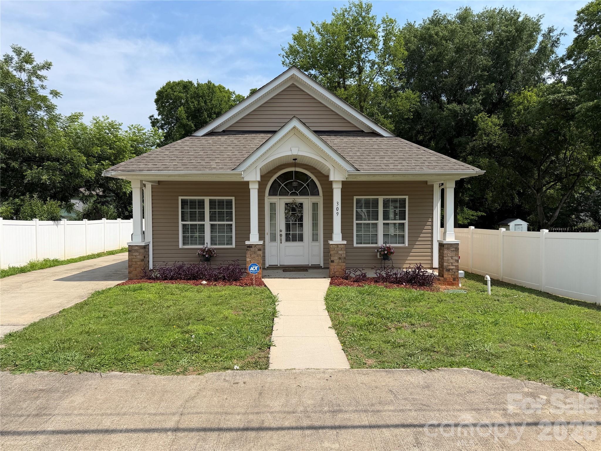 309 Mill, Charlotte, NC — property listing photo 1