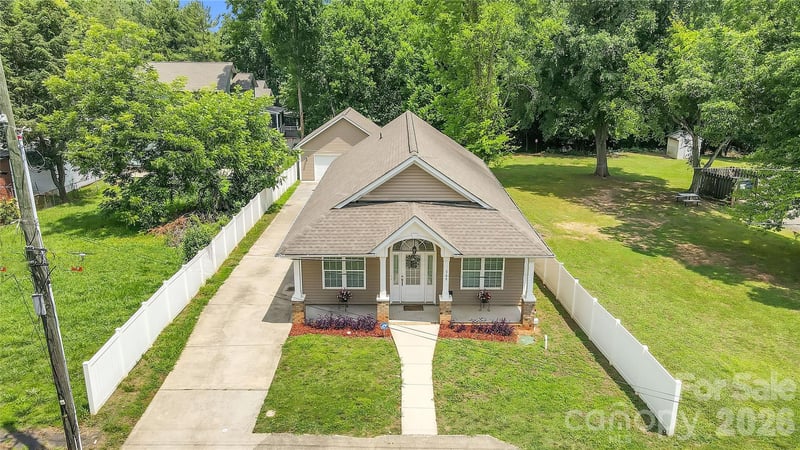 309 Mill Road, Charlotte, NC - 3 beds, 2 baths, 1,411 sqft - $515,000
