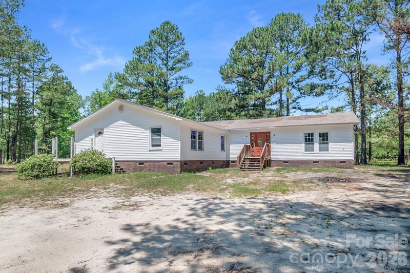 696 A Oak Ridge Church, Kershaw, SC - 4 beds, 2 baths, 2,277 sqft - $140,000