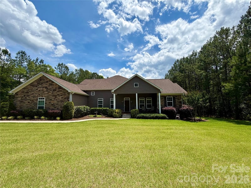 2006 Eagle Point Estate, Lancaster, SC - 4 beds, 4 baths, 3,875 sqft - $789,900