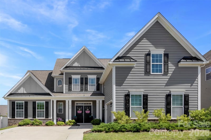 2128 Lapalma Trace, Lake Wylie, SC - 5 beds, 4.5 baths, 3,591 sqft - $763,000