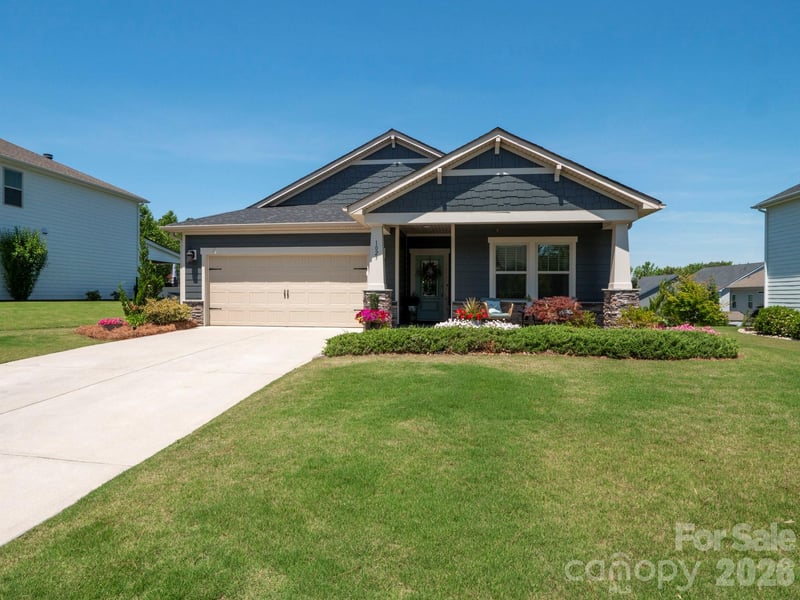 1023 Ellington Downs, Monroe, NC - 3 beds, 2 baths, 1,838 sqft - $525,000