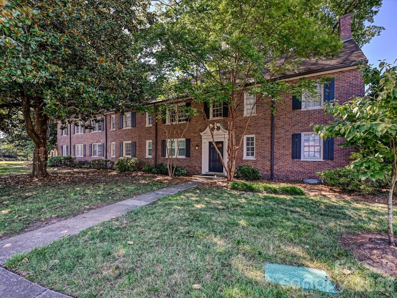 107 S Laurel Avenue Apt 101A, Charlotte, NC - 1 bed, 1 bath, 664 sqft - $234,900