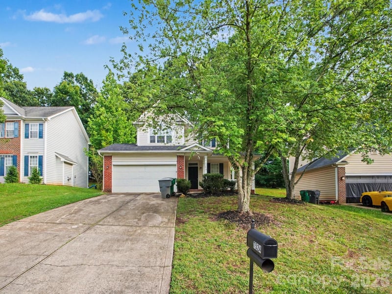 7524 Grabill Drive, Charlotte, NC - 3 beds, 2.5 baths, 1,451 sqft - $334,900