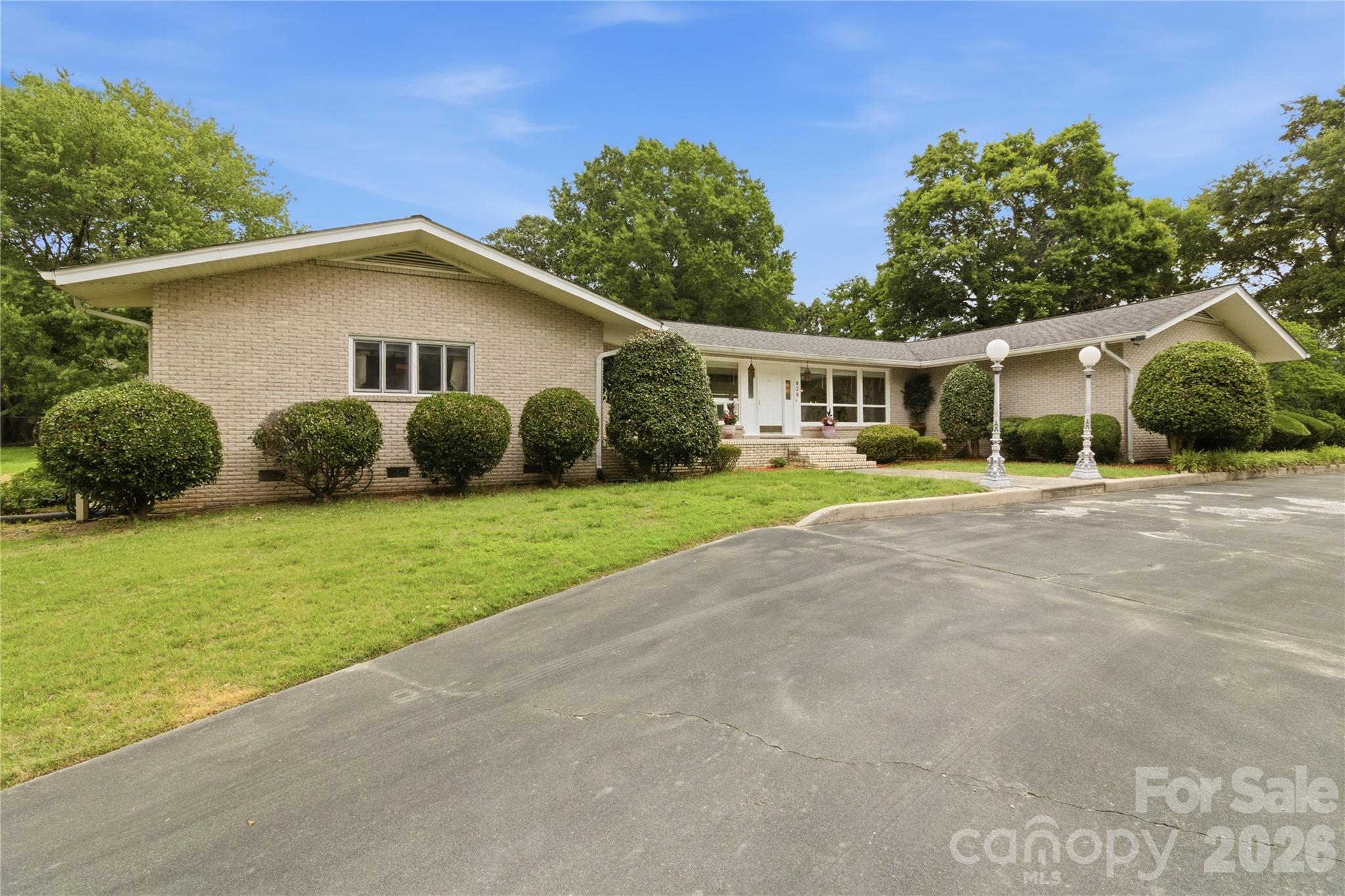 938 Sandswood Drive, Gastonia, NC. property listing photo