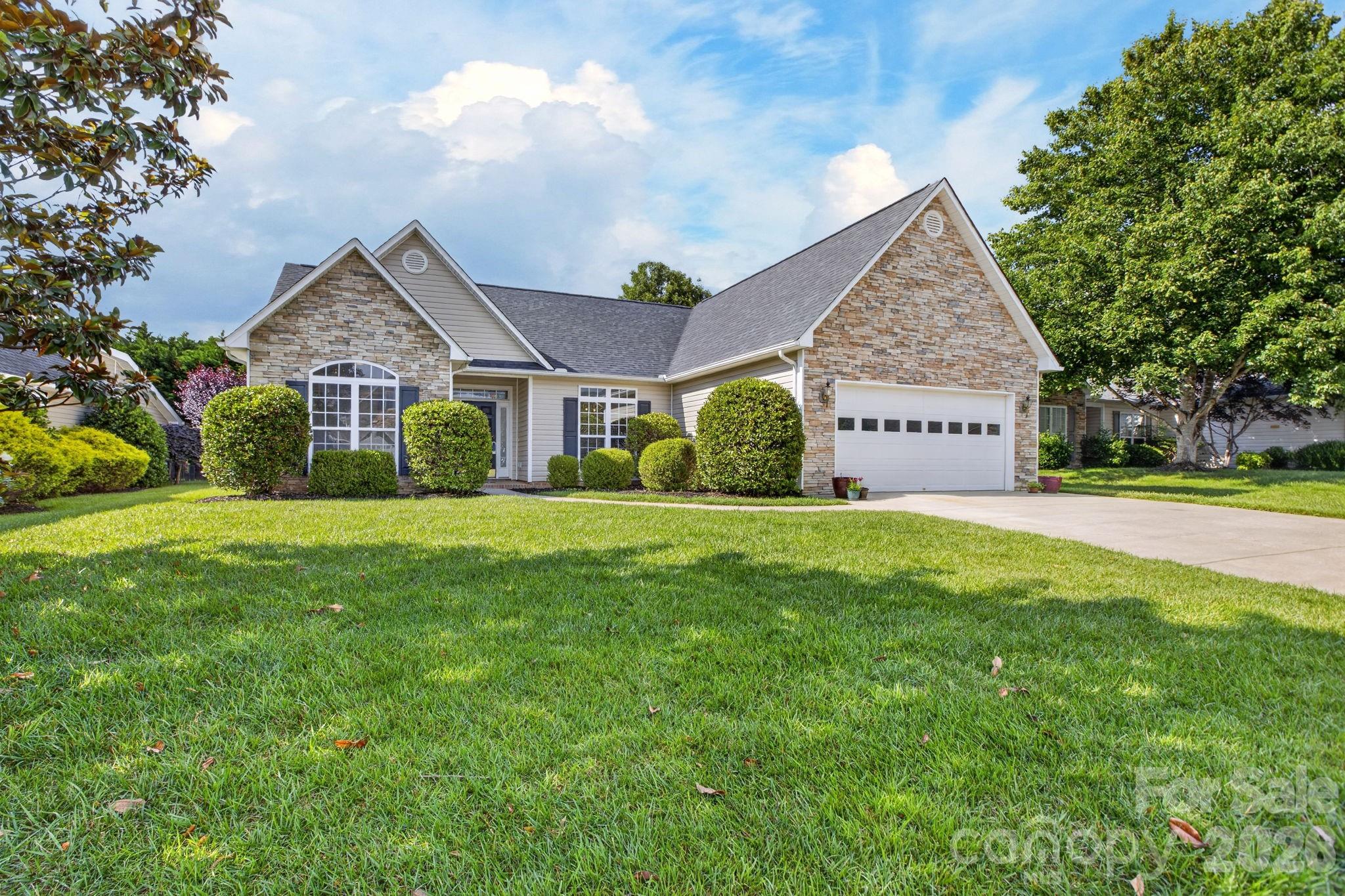 268 Farm Valley Road, Fletcher, NC — property listing photo