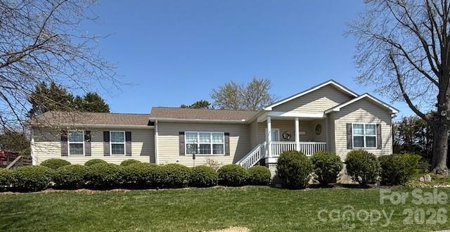 34 Middle Street, Hendersonville, NC. property listing photo