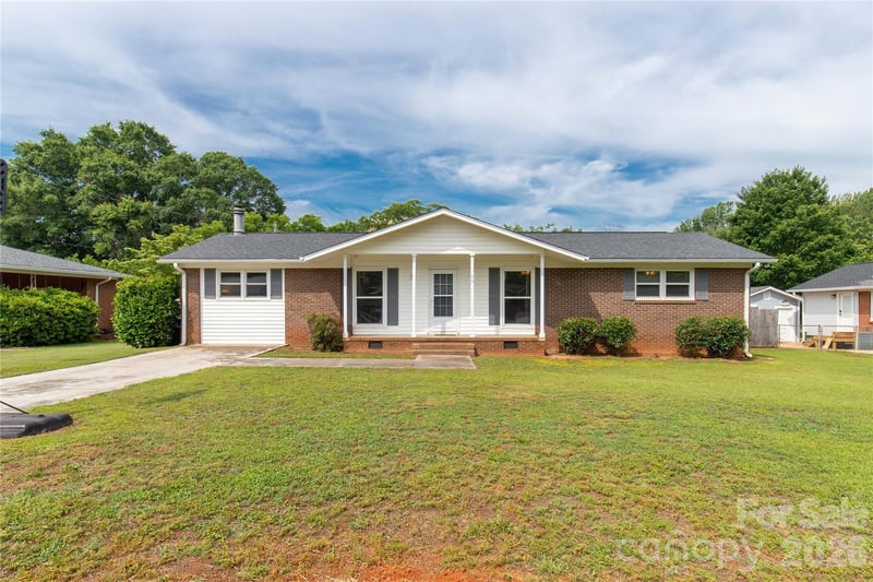 755 Emorywood Lane, Rock Hill, SC - 3 beds, 1.5 baths, 1,525 sqft - $310,000