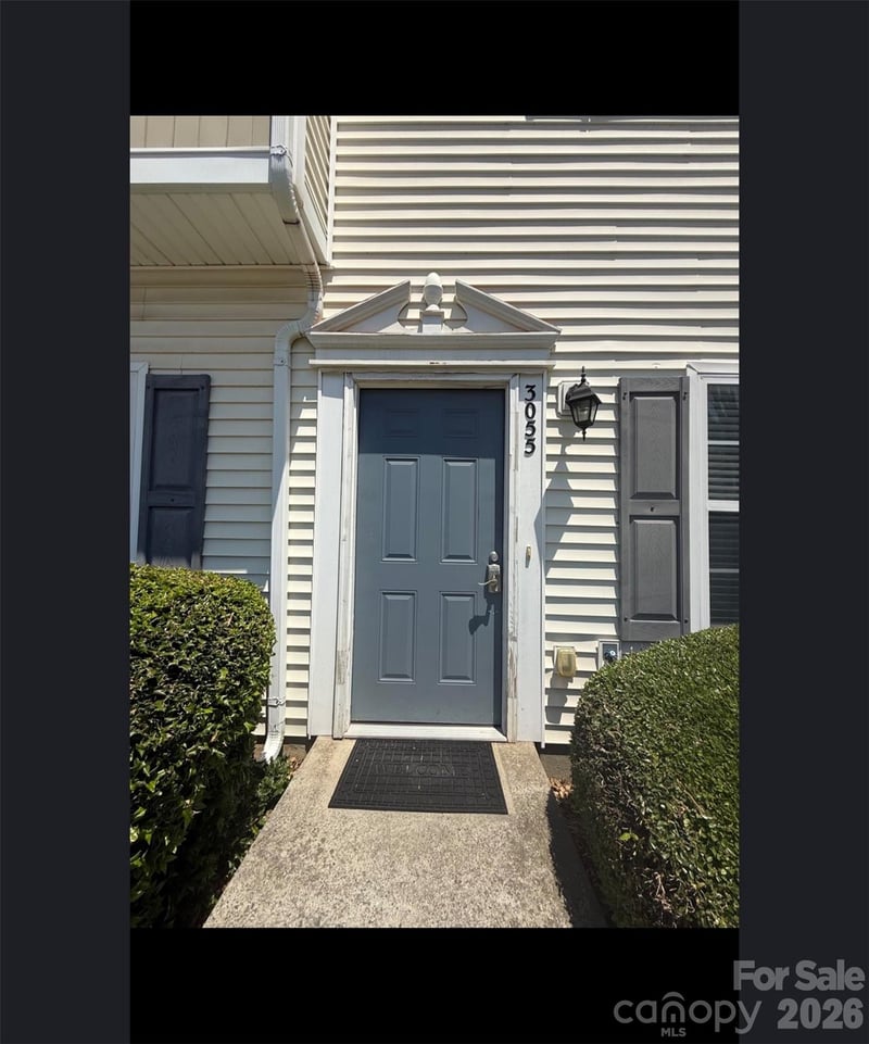 3055 Nevin Place Drive, Charlotte, NC - 2 beds, 2.5 baths, 896 sqft - $175,000