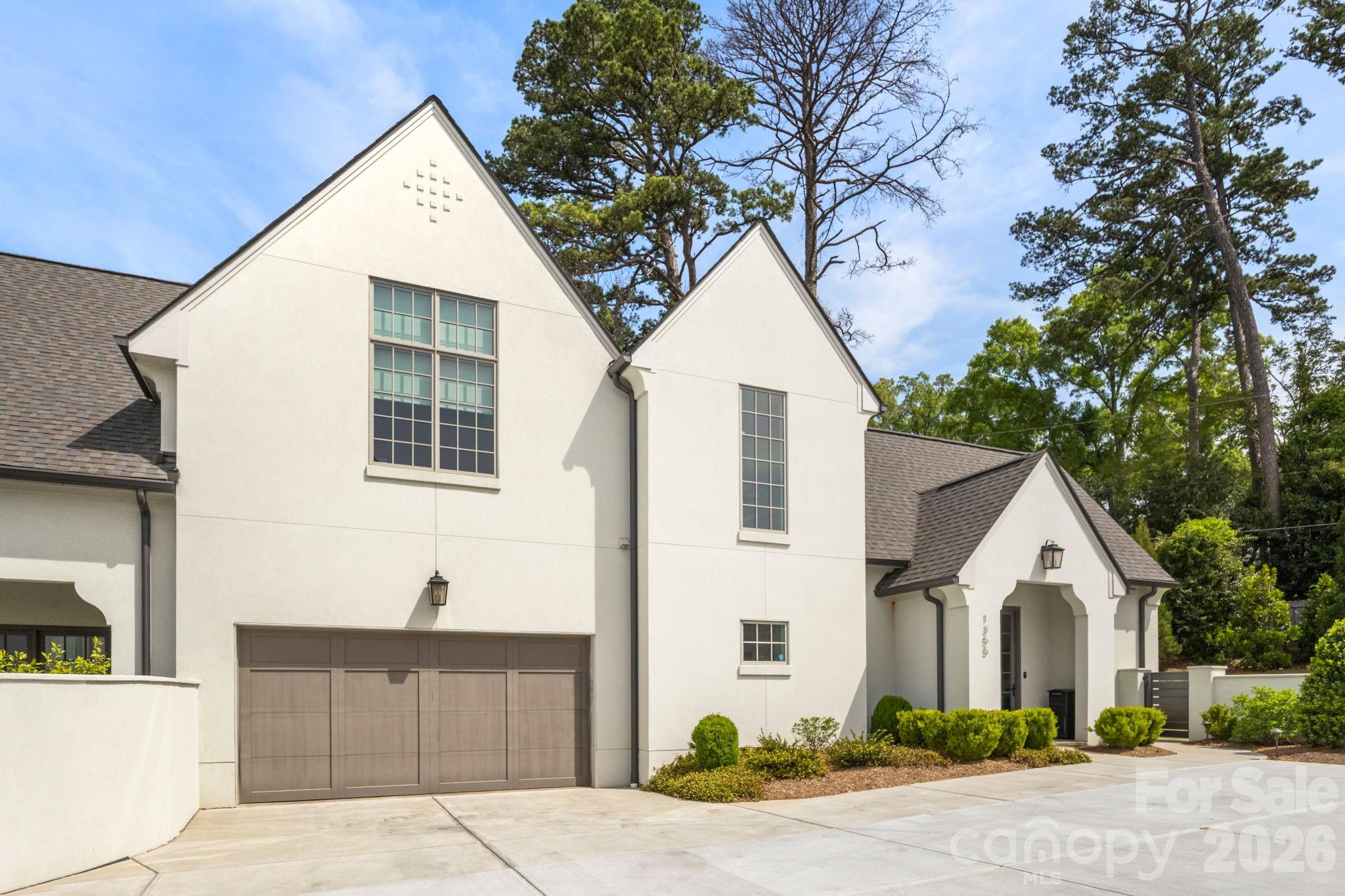 1355 S Kings Drive, Charlotte, NC. property listing photo