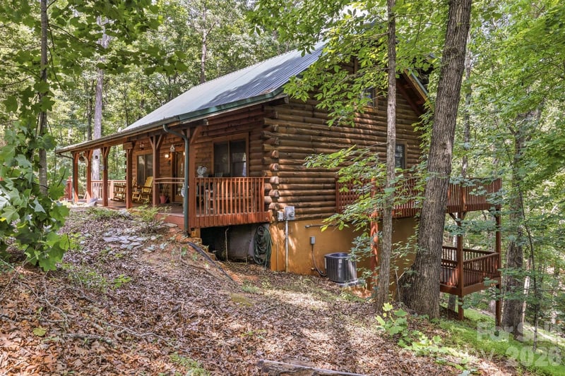 119 Egret Road, Lake Lure, NC - 3 beds, 3 baths, 2,244 sqft - $549,500