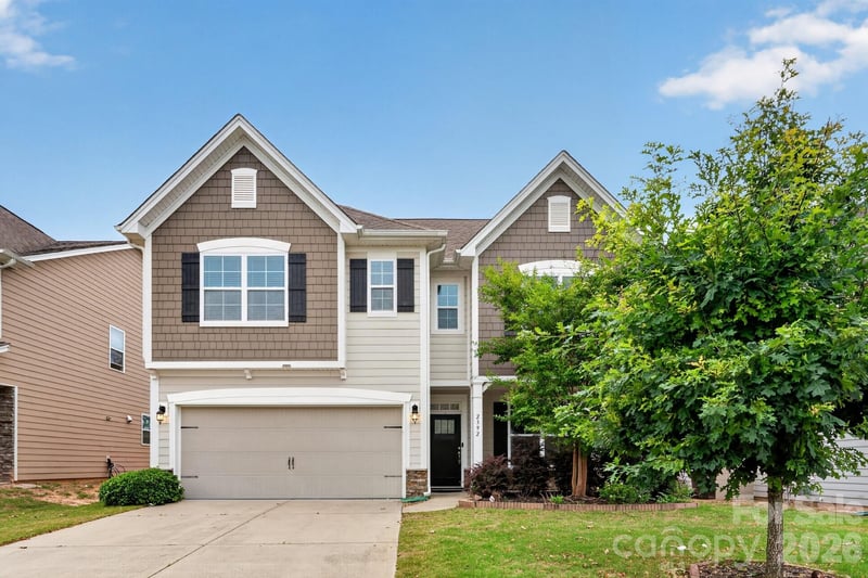 2392 Palmdale Walk Drive, Fort Mill, SC - 3 beds, 2.5 baths, 2,382 sqft - $484,900