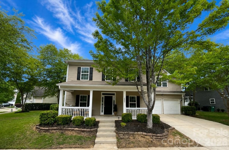 10507 Glenmeade, Cornelius, NC - 4 beds, 3 baths, 2,490 sqft - $515,000