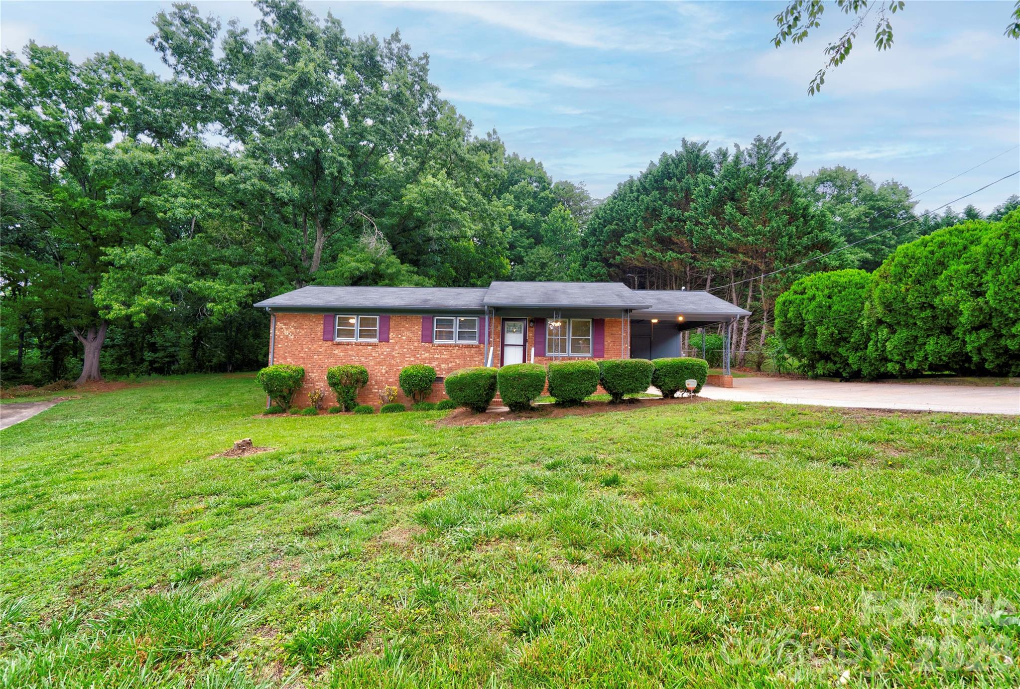 1323 N Lakewood Drive, Shelby, NC — property listing photo