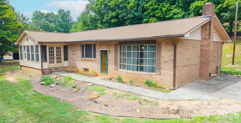 3840 Bradley Road, Morganton, NC - 3 beds, 4 baths, 4,605 sqft - $699,999
