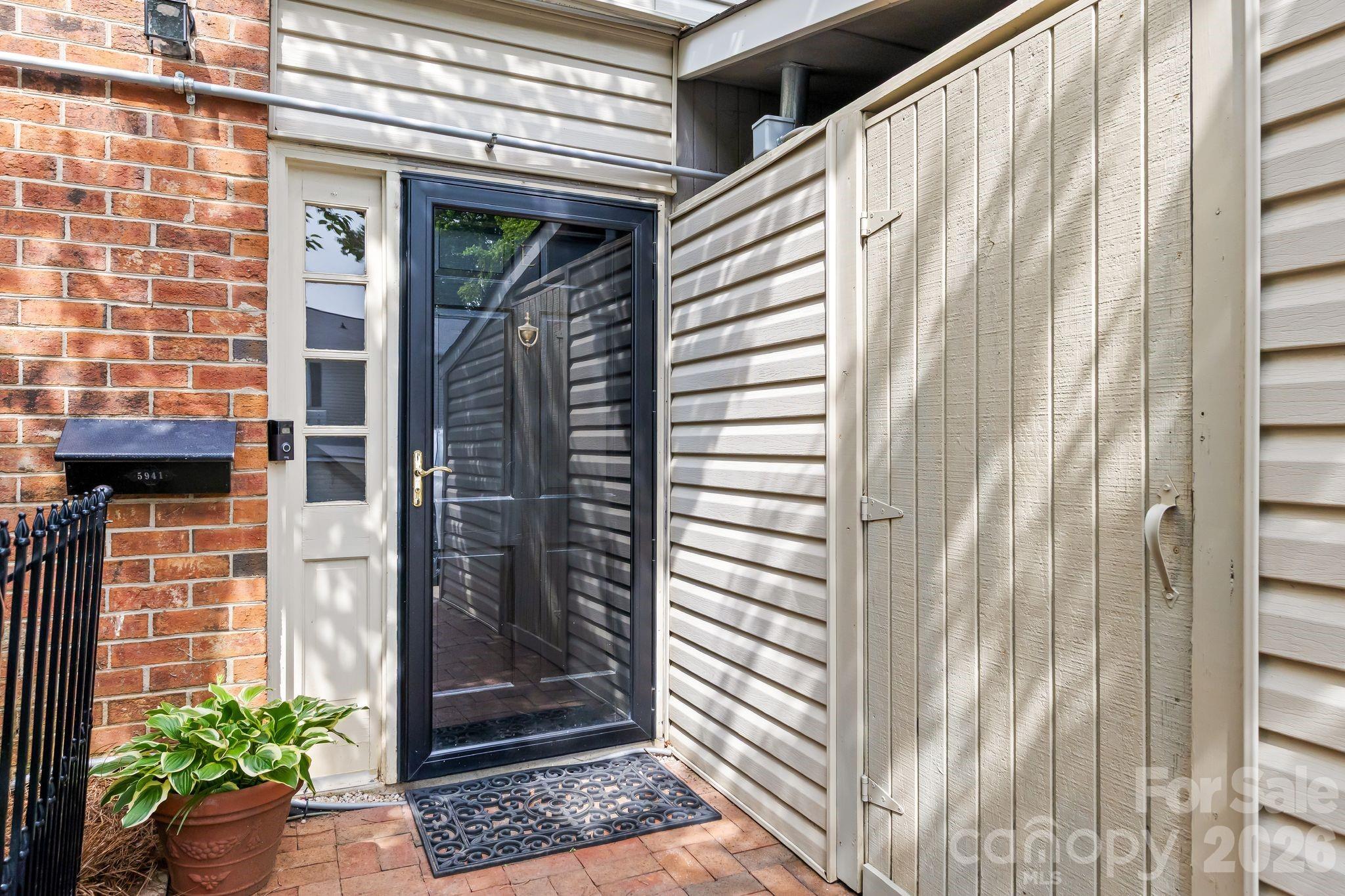 5941 Quail Hollow Road E, Charlotte, NC. property listing photo