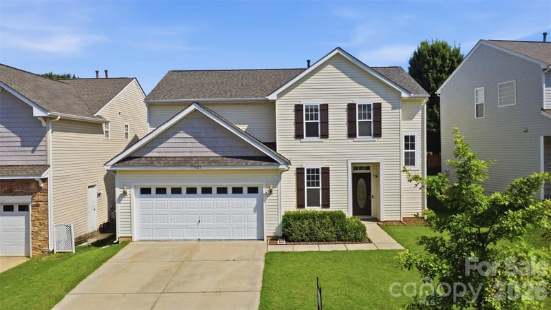 17425 Westmill Lane, Charlotte, NC - 3 beds, 2.5 baths, 2,099 sqft - $530,000