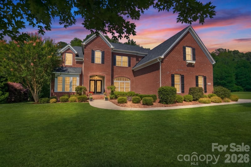 415 Five Leaf Lane, Waxhaw, NC - 4 beds, 3.5 baths, 4,606 sqft - $1,175,000