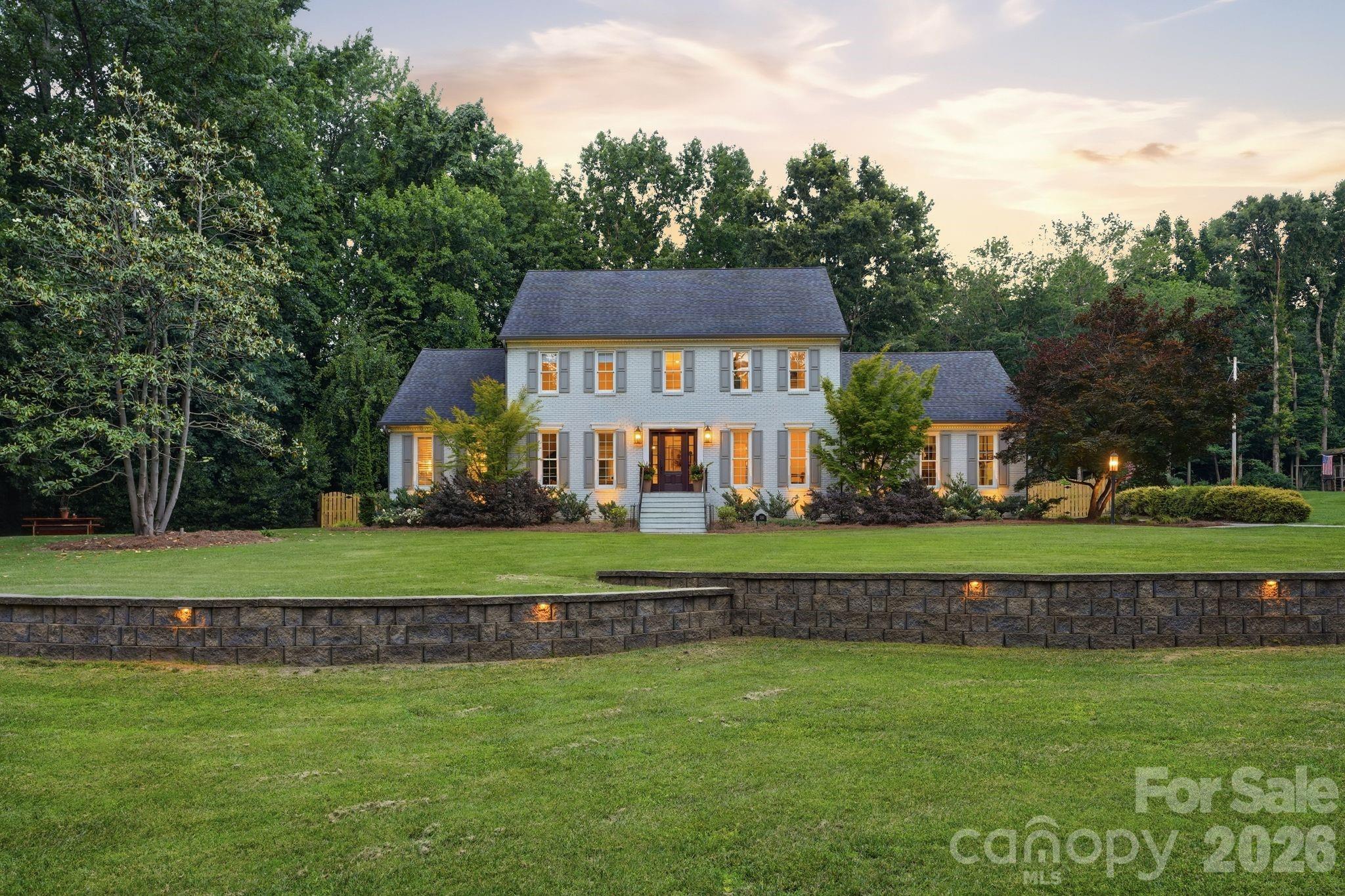 2516 Greenbrook, Matthews, NC — property listing photo 1