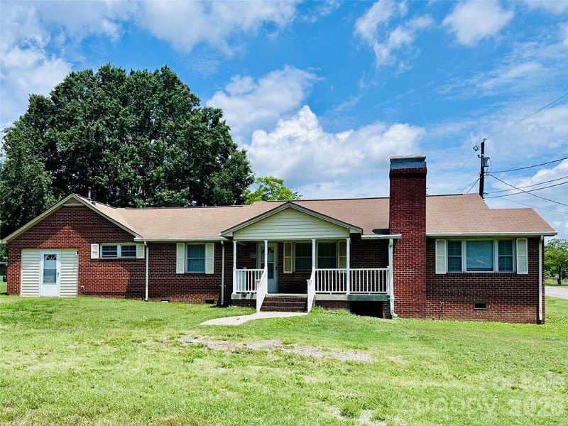 2150 Mary, China Grove, NC - 3 beds, 1 bath, 1,820 sqft - $199,000