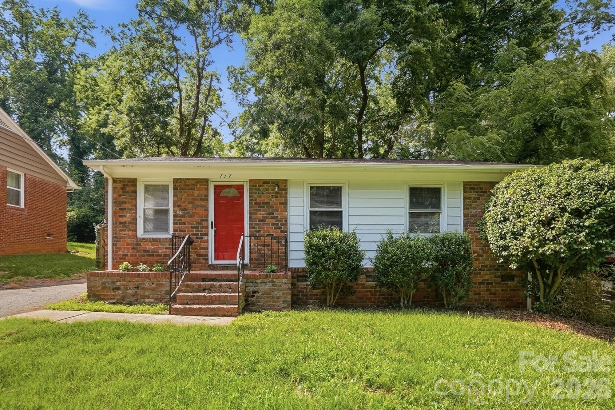 717 Crater, Charlotte, NC — property listing photo 1