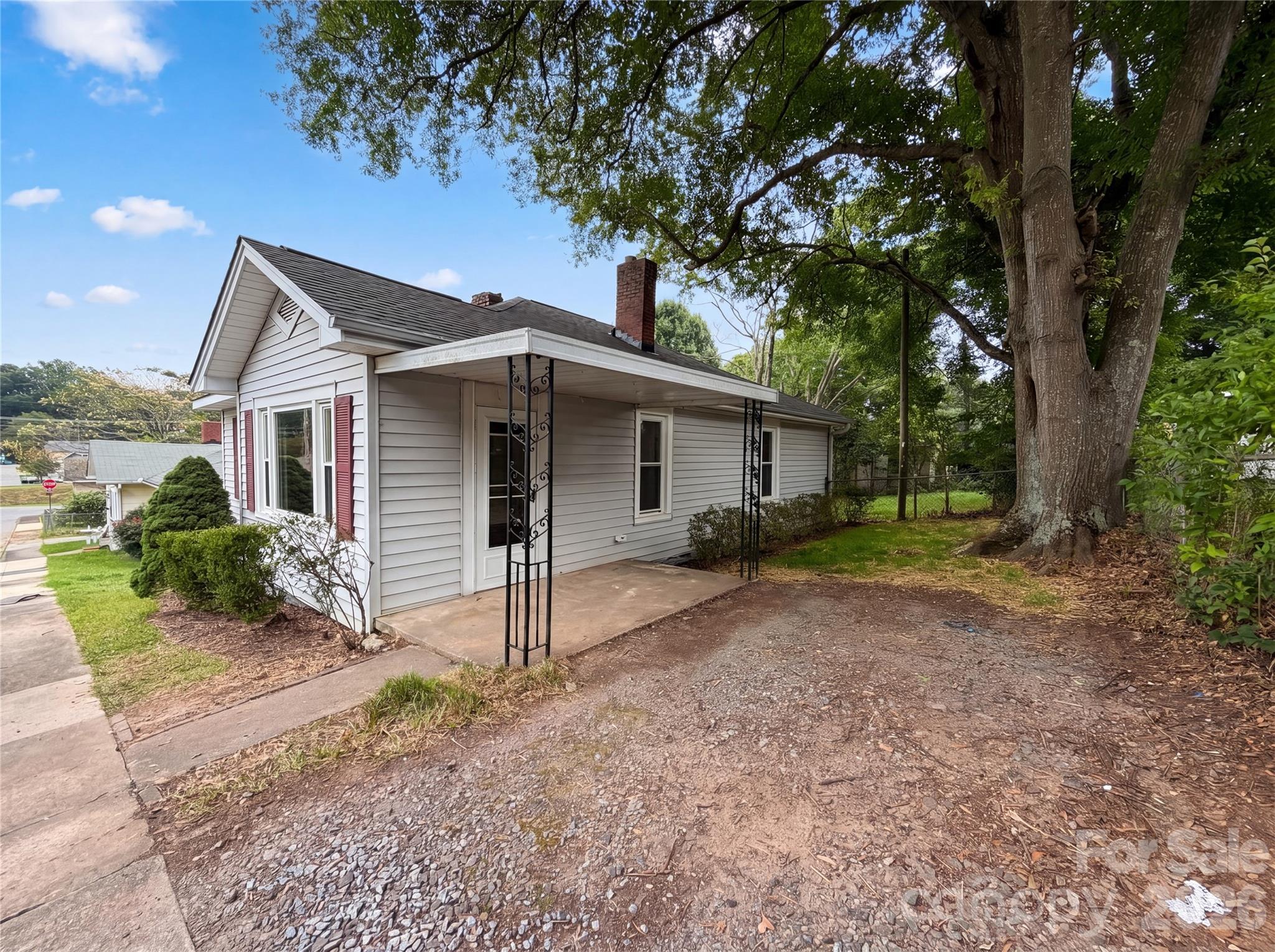 435 16th, Cramerton, NC — property listing photo 1