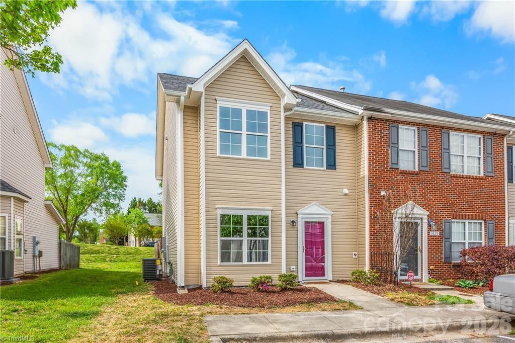 1633 Olivers Crossing Circle, Winston Salem, NC. property listing photo