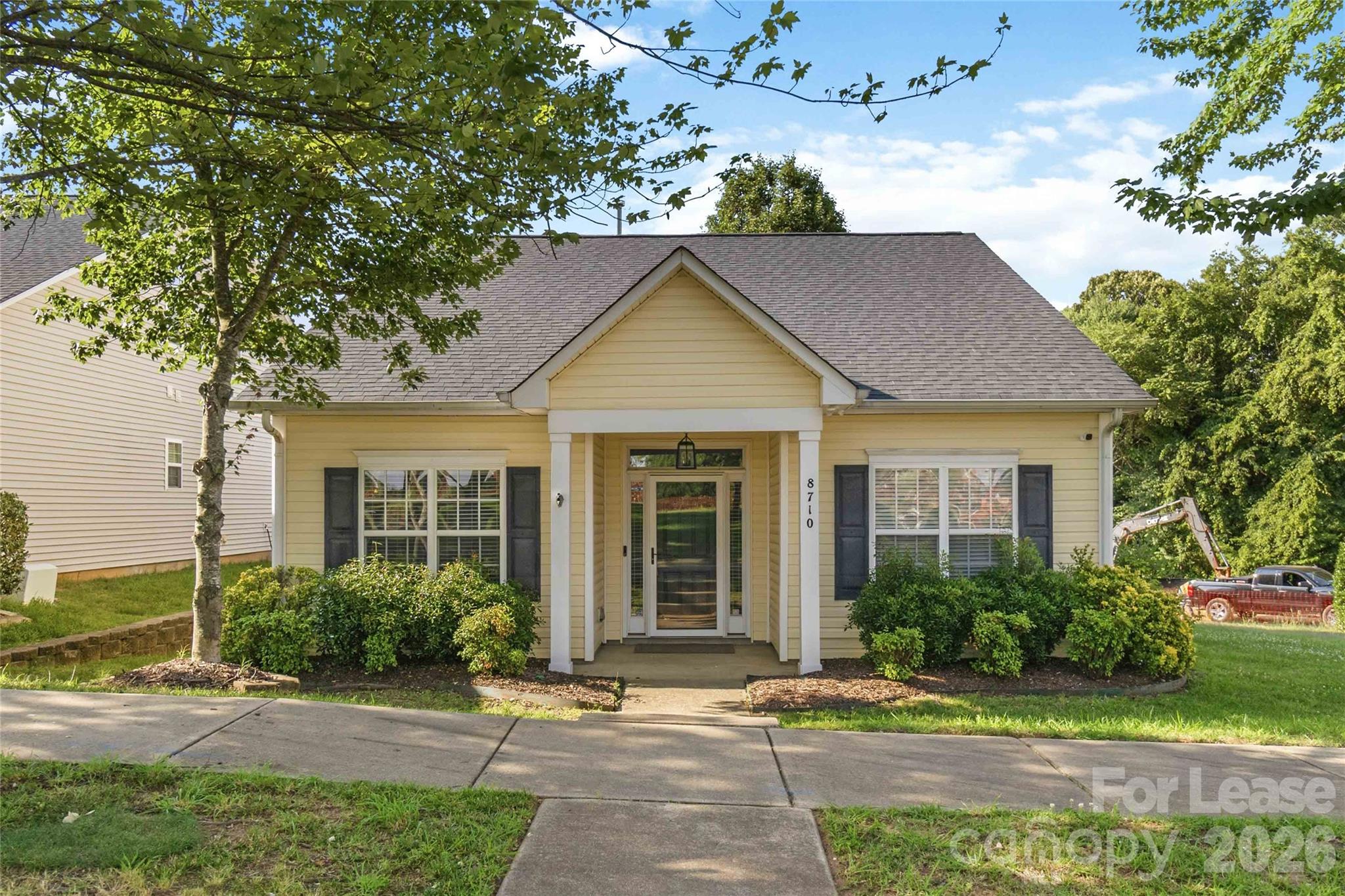 8710 Arrowhead Place Lane, Cornelius, NC. property listing photo