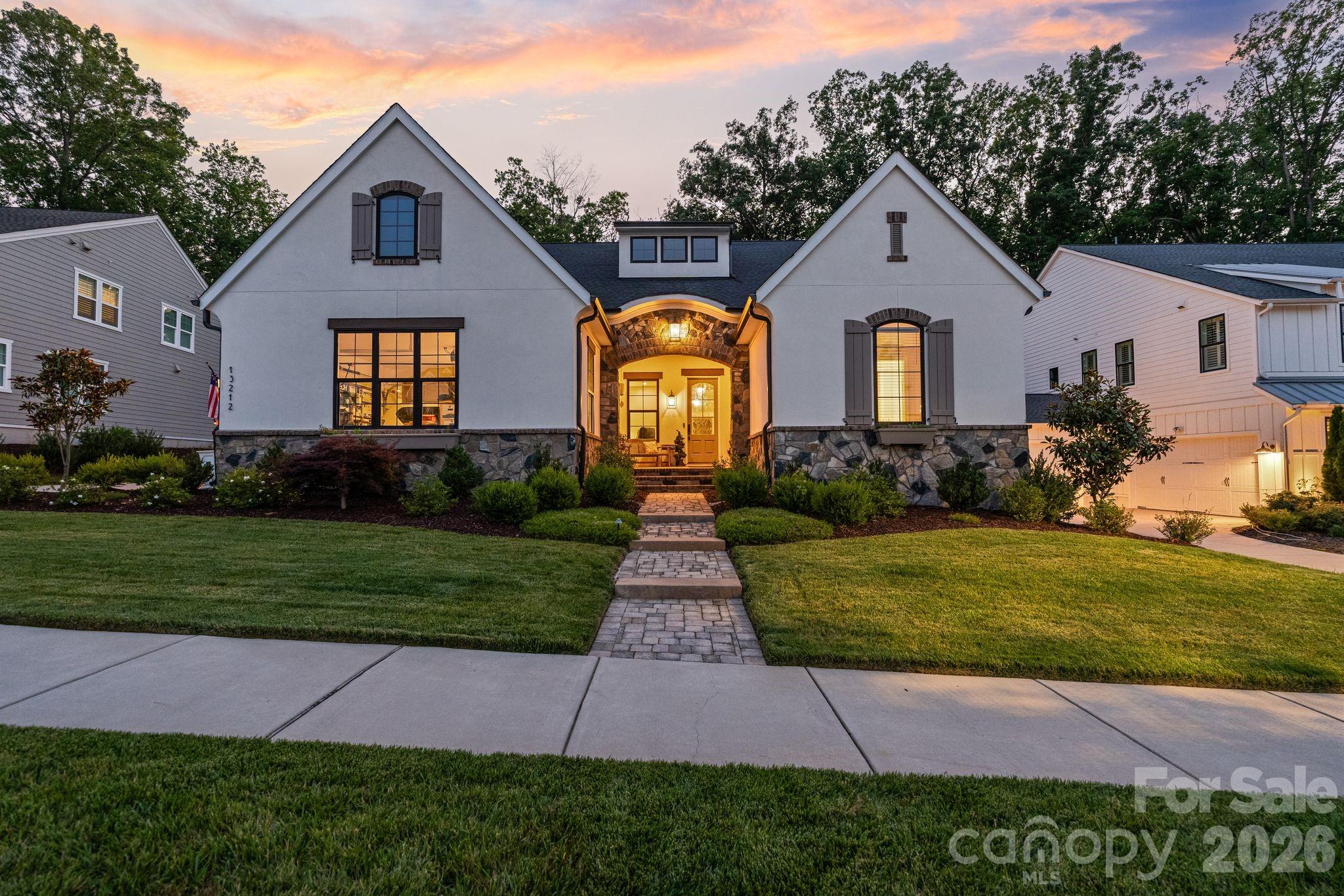 13212 Oak Farm, Huntersville, NC — property listing photo 1