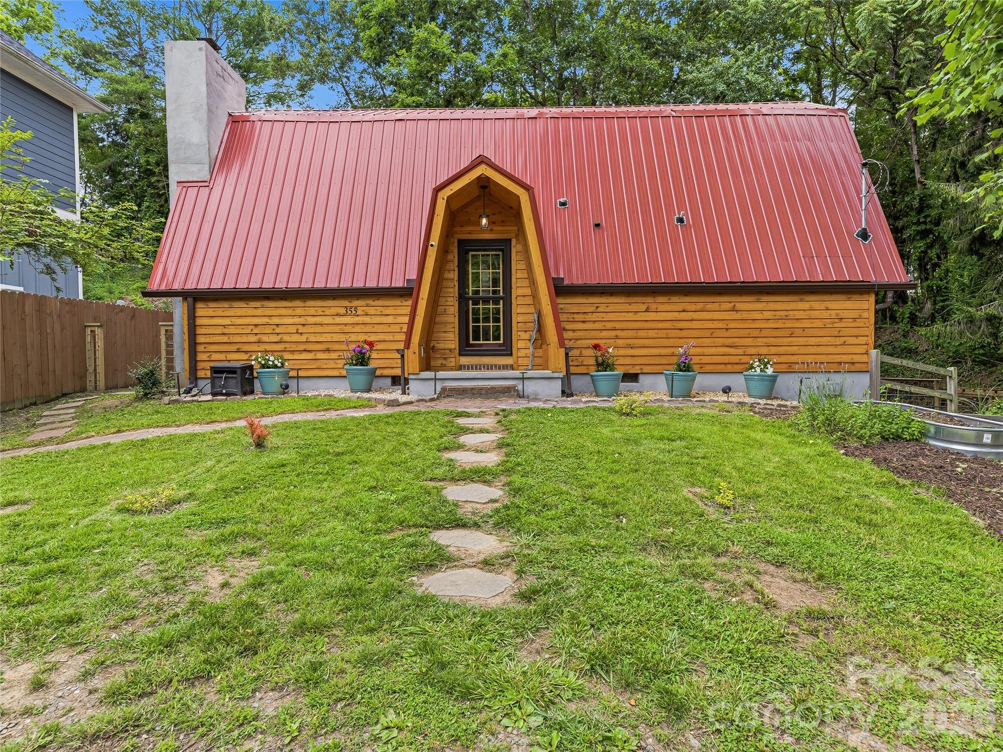 355 London Road, Asheville, NC — property listing photo