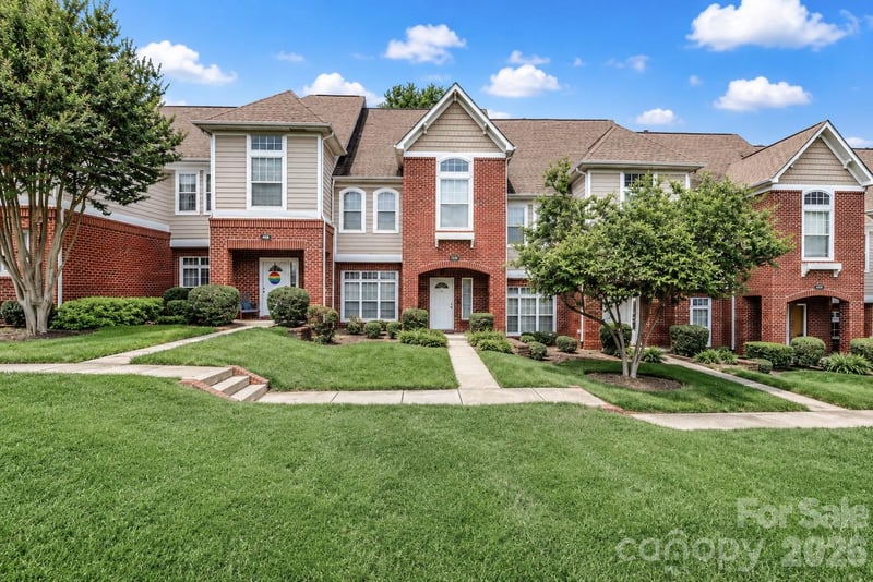 1139 Central Park Circle, Davidson, NC - 3 beds, 2.5 baths, 1,548 sqft - $375,000