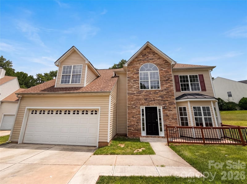 4024 Fifendrum, Charlotte, NC - 4 beds, 3 baths, 2,782 sqft - $430,000
