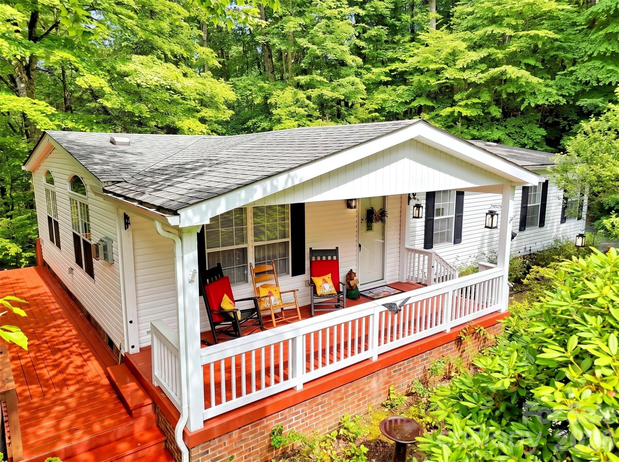 315 Oakstone Drive, Waynesville, NC. property listing photo