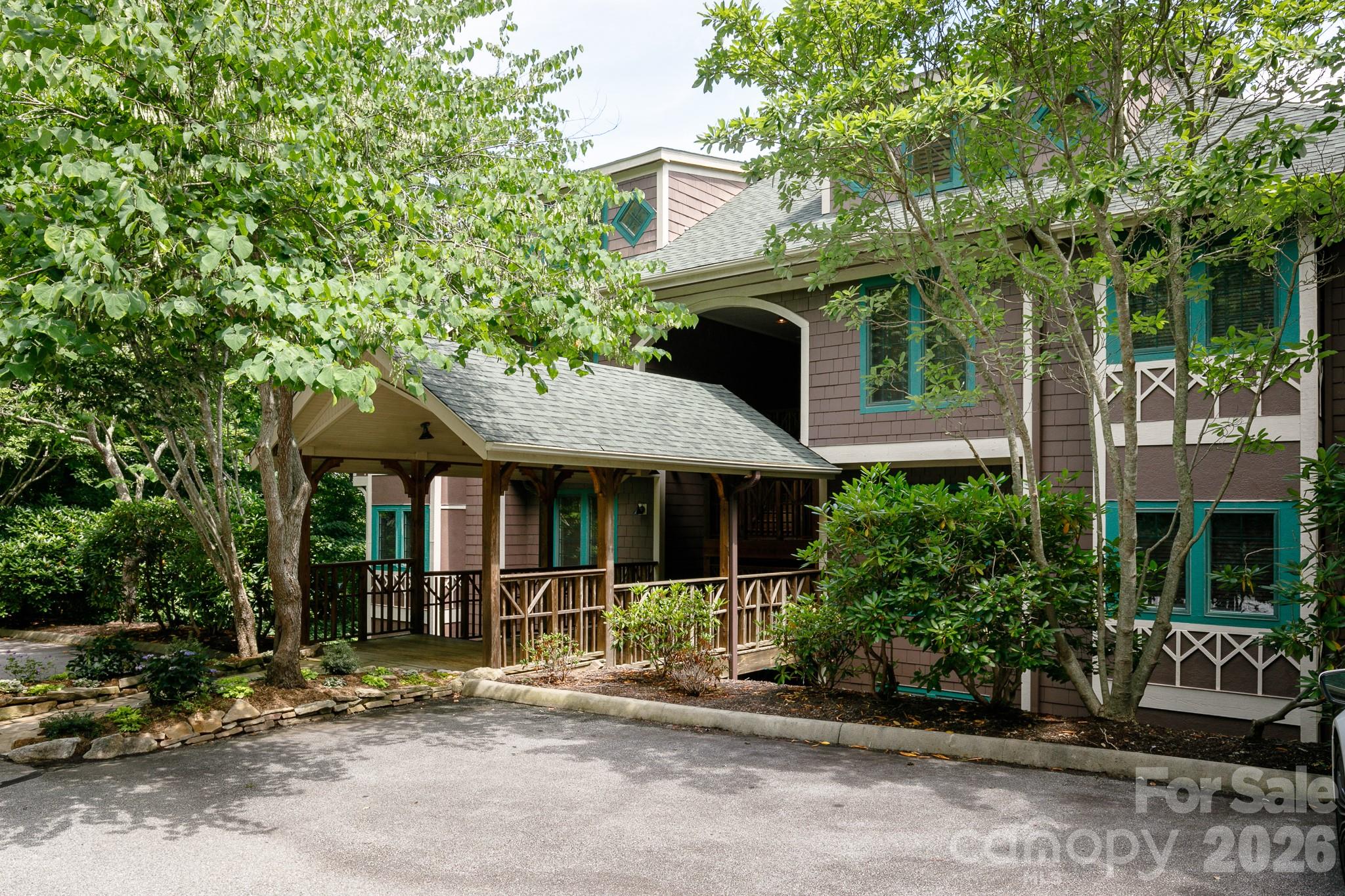 222 Creekside Way D/301, Burnsville, NC. property listing photo