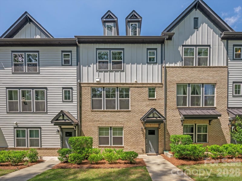 13018 Simoneaux Lane, Charlotte, NC - 3 beds, 2.5 baths, 1,960 sqft - $520,000