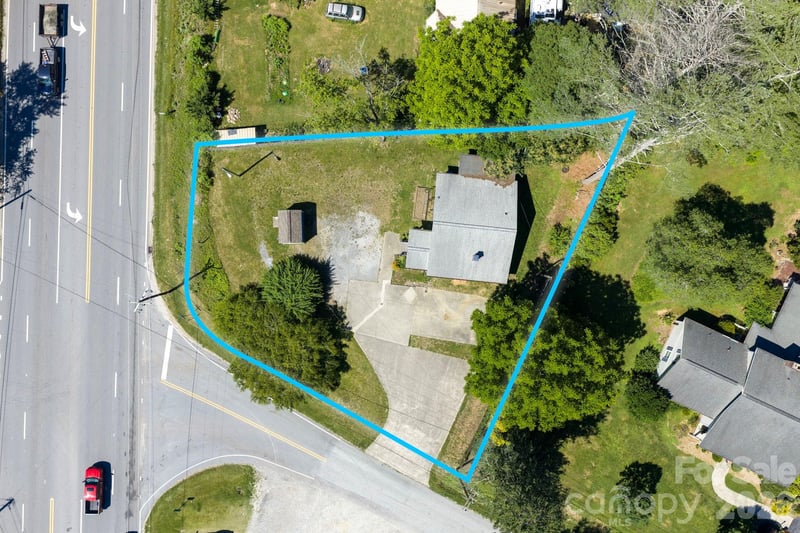 440V Carolina Avenue, Brevard, NC - 1 bath - $330,000