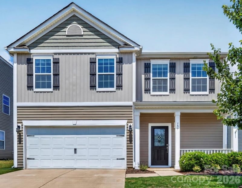 157 Kingsway Drive, Mooresville, NC - 3 beds, 2.5 baths, 1,894 sqft - $375,000