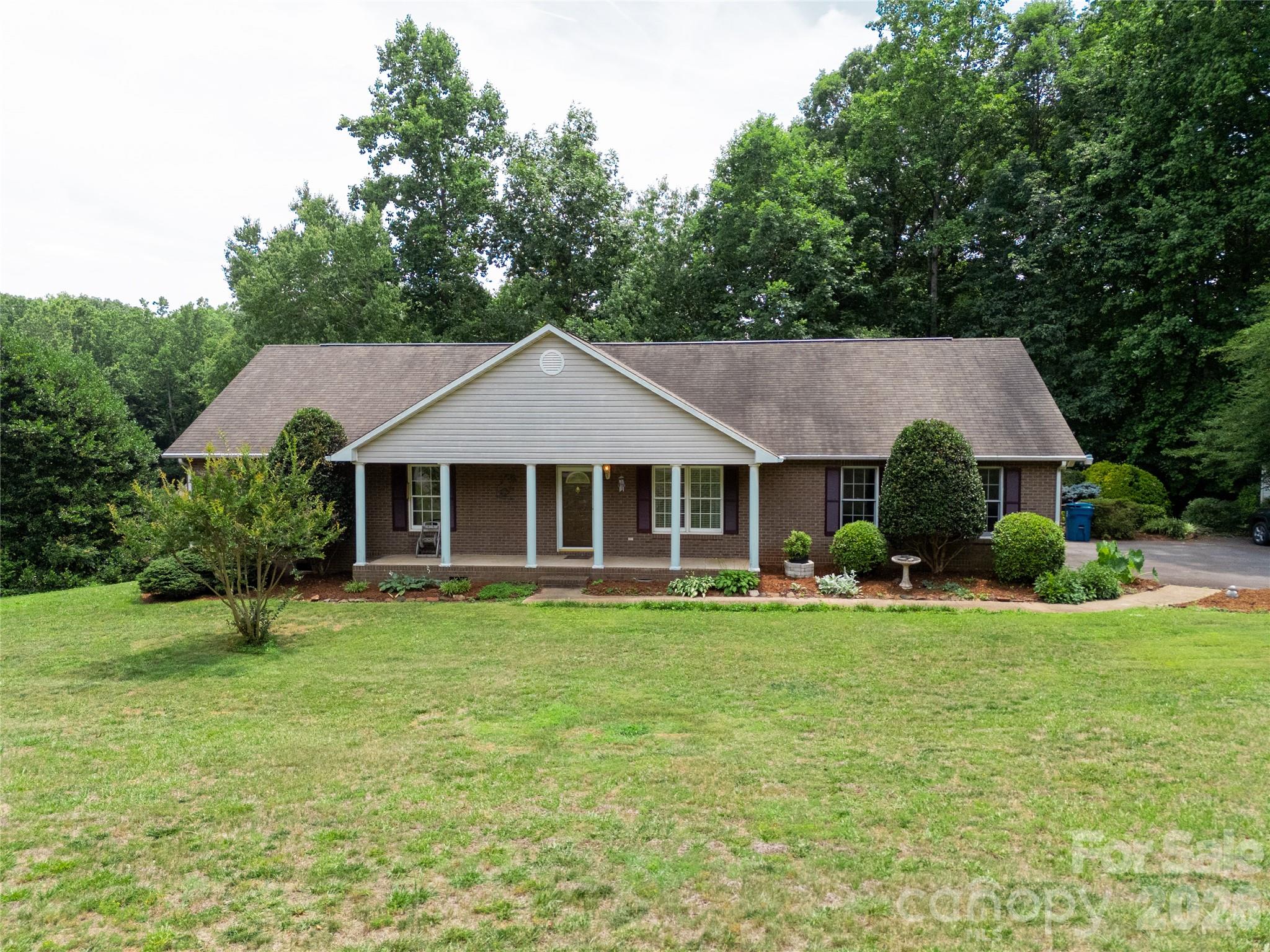 1724 Wellington Avenue, Newton, NC — property listing photo