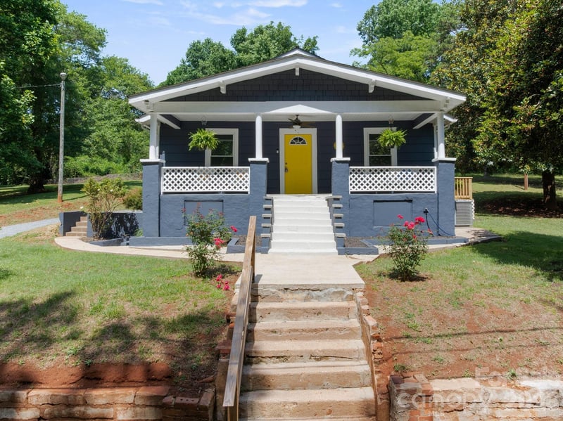 147 N Hillside Street, Rutherfordton, NC - 3 beds, 1 bath, 1,225 sqft - $244,900