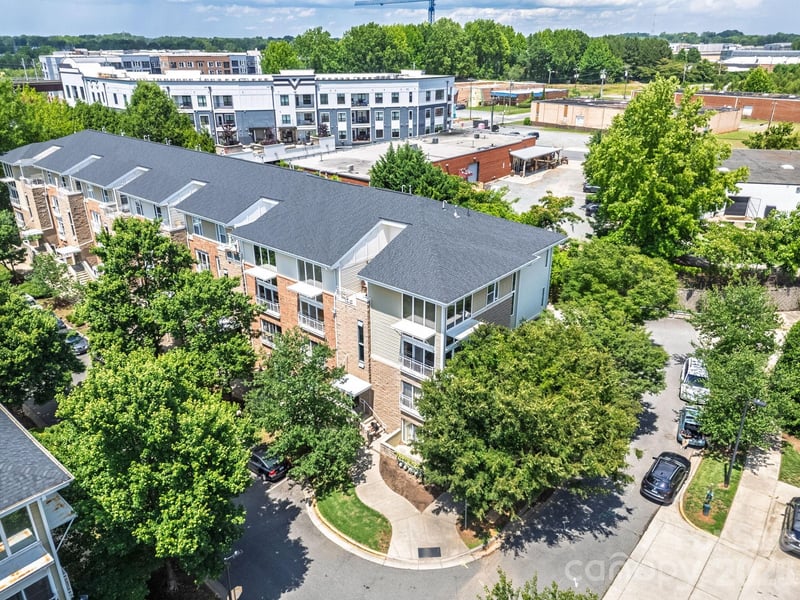 649 Raphael Place, Charlotte, NC - 3 beds, 3 baths, 1,660 sqft - $440,000