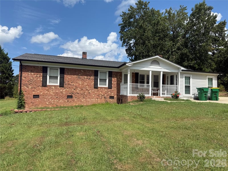 904 Long Street, Oakboro, NC - 3 beds, 2 baths, 1,428 sqft - $360,000