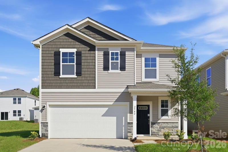 2942 31st Street NE, Hickory, NC - 3 beds, 2.5 baths, 1,808 sqft - $299,990