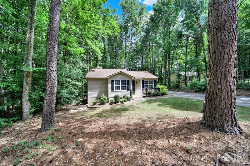 123 Greentree Drive, Mooresville, NC - 3 beds, 2 baths, 1,013 sqft - $325,000