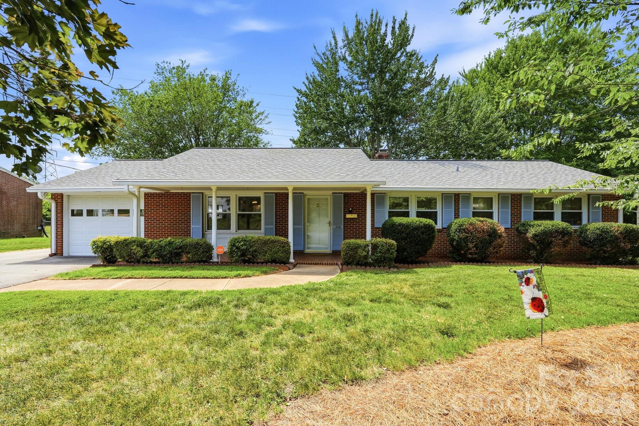 112 Queensbury Road, Winston Salem, NC. property listing photo