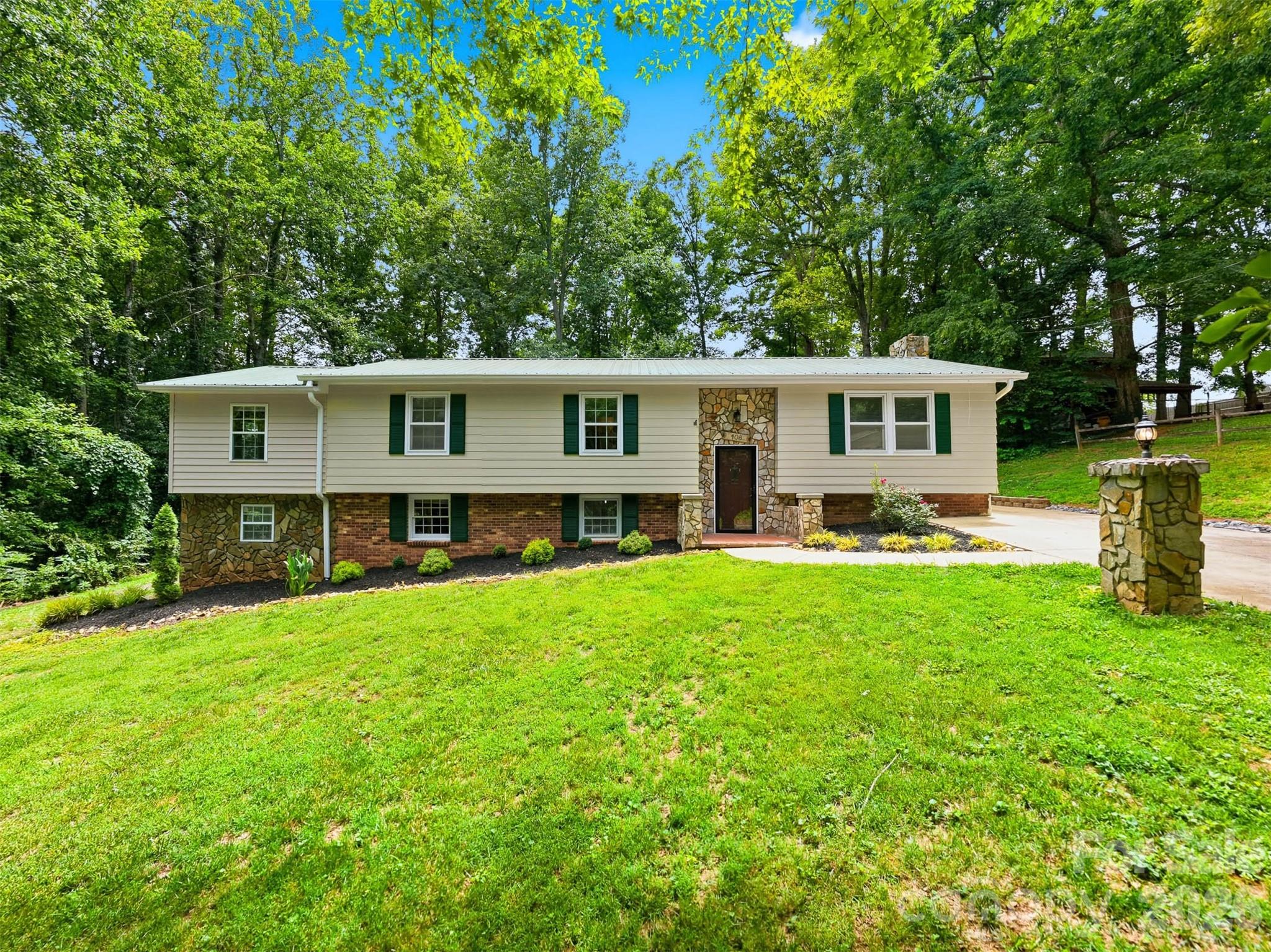 408 Birch Circle Drive, Hudson, NC. property listing photo