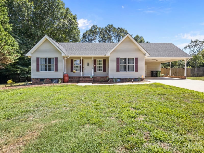 114 S Toney Street, Shelby, NC - 3 beds, 2 baths, 1,402 sqft - $293,000