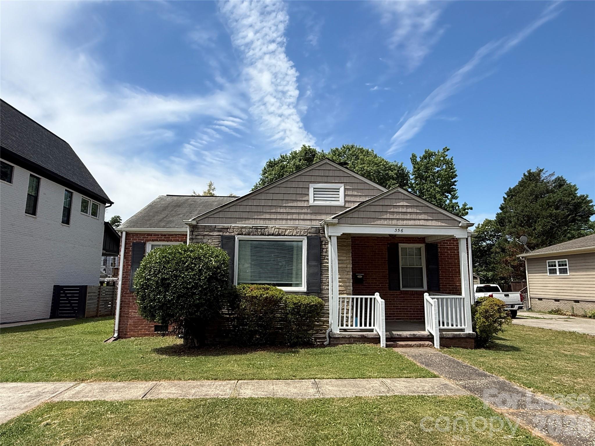 356 Melbourne Court, Charlotte, NC. property listing photo