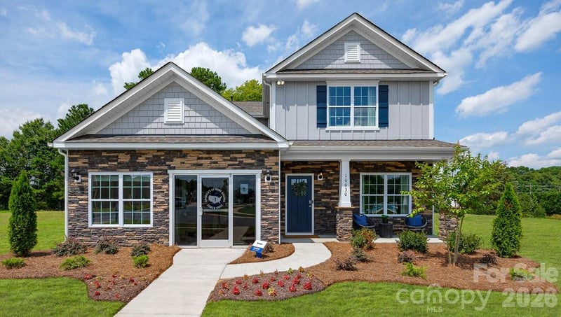 160 Piney Woods Road, Fletcher, NC - 4 beds, 3.5 baths, 2,565 sqft - $494,840